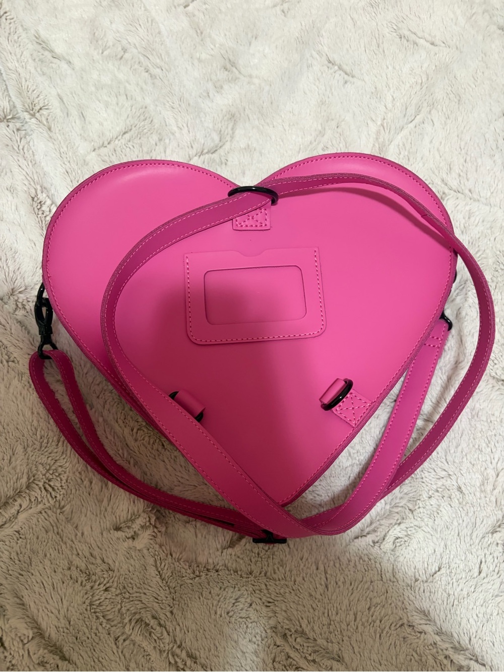 Dr.Martens Kiev Leather Heart Backpack - Picture 4 of 7